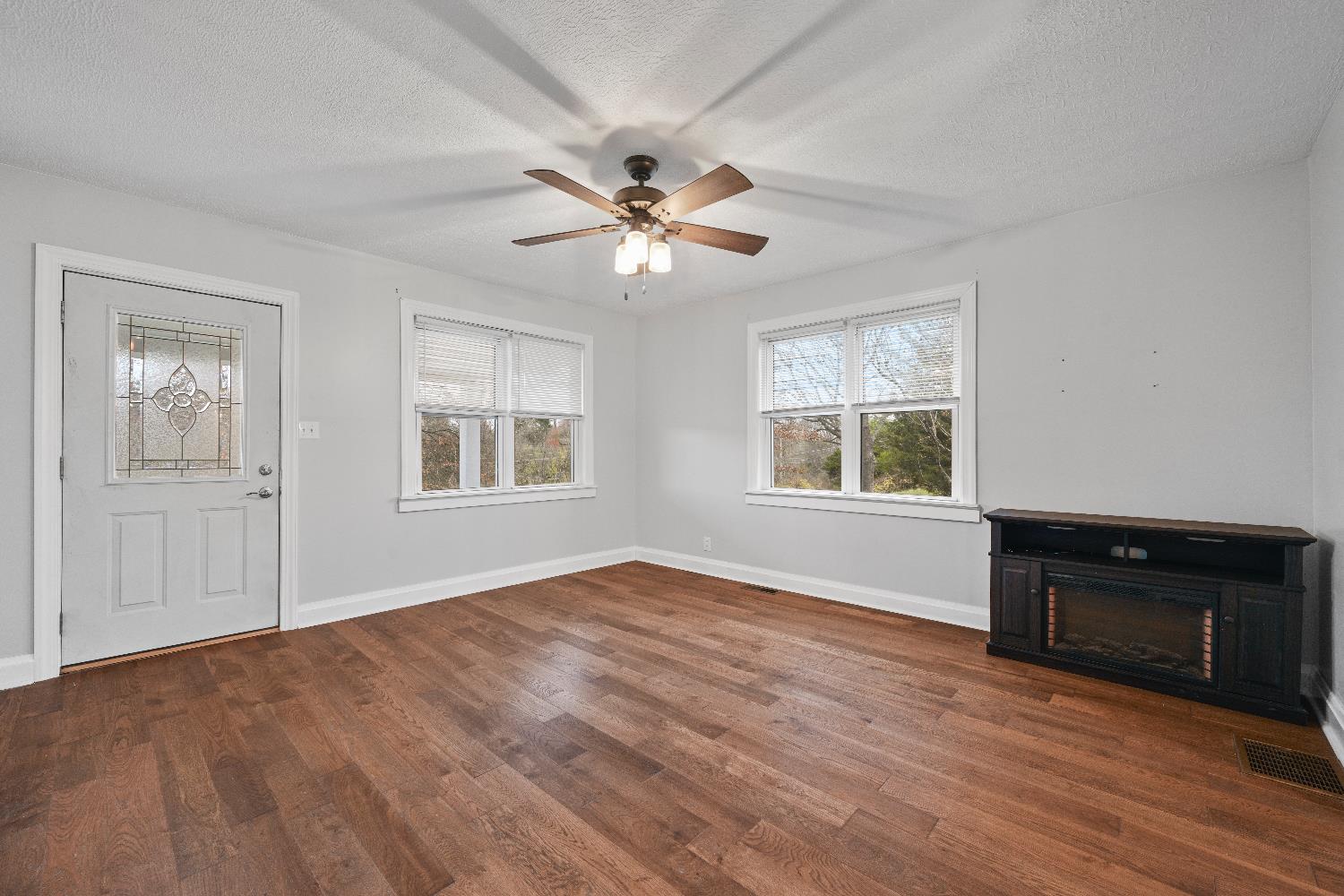 150 Bielby Road Lawrenceburg, IN 47025 - Photo 2 of 39 Gallery Image 2