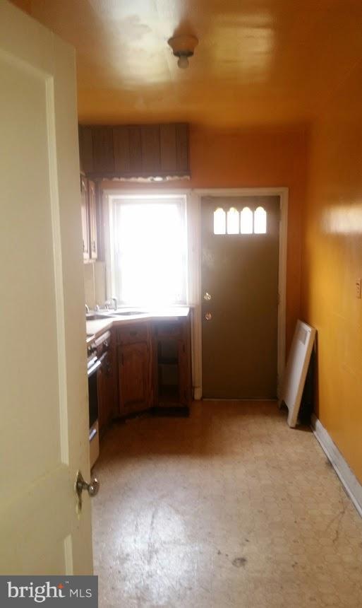 1653 Shadyside Road Baltimore, MD 21218 - Photo 7 of 12 Kitchen