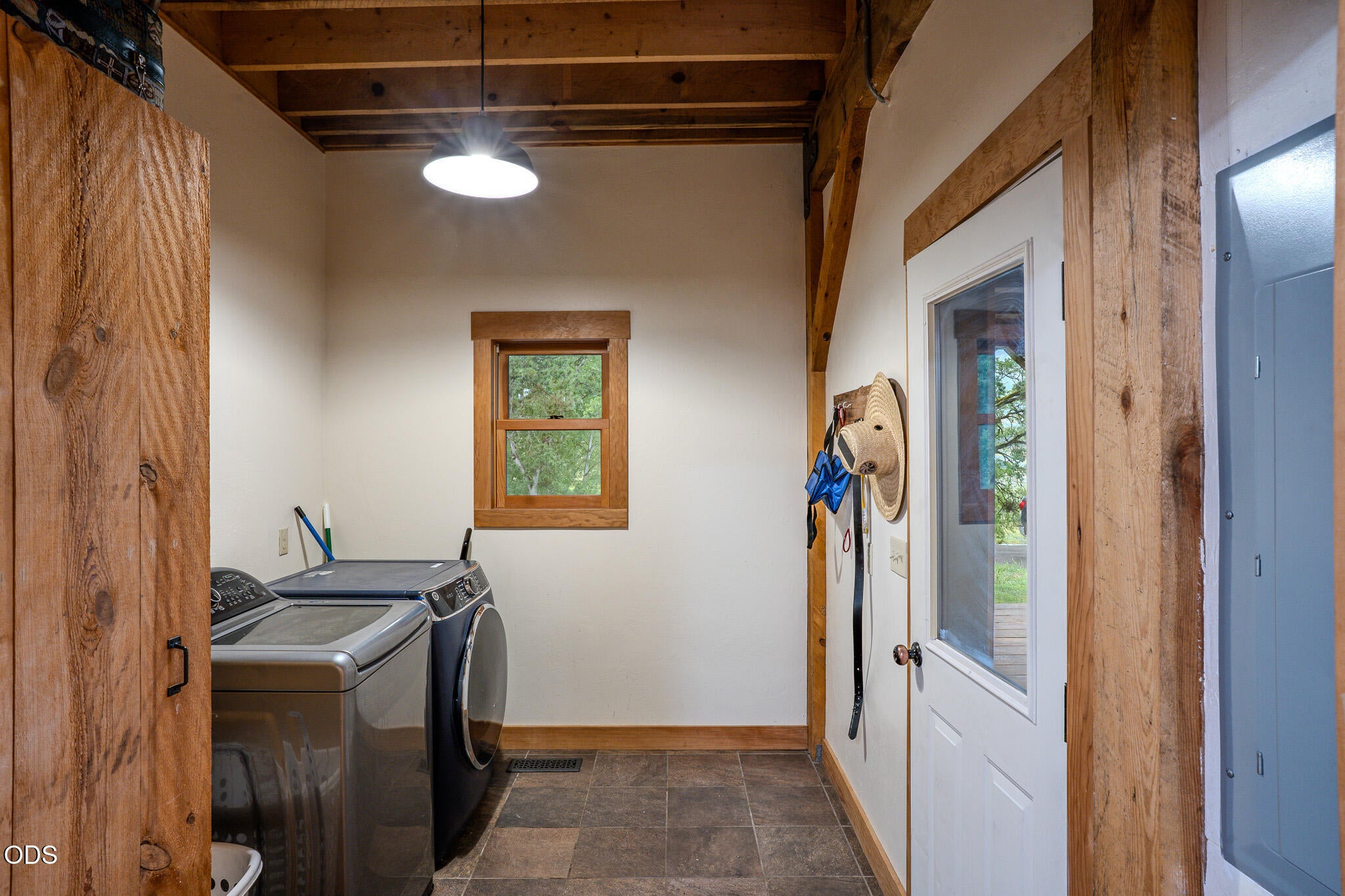 688 Worthington Road Eagle Point, OR 97524 - Photo 30 of 46 Gallery Image 30