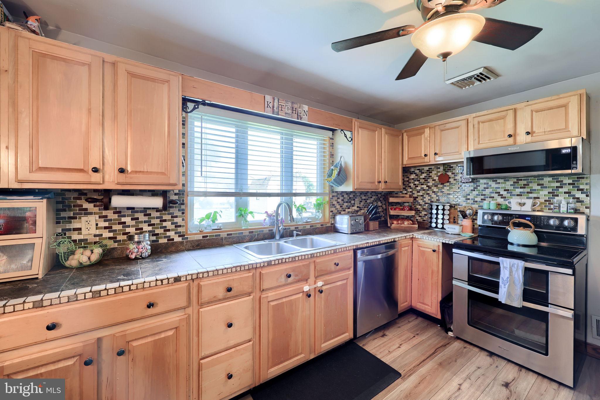 21 Sager Road Elizabethtown, PA 17022 - Photo 4 of 16