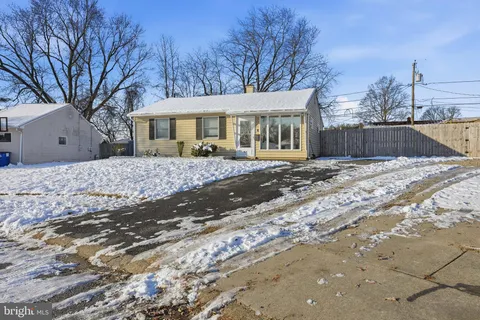 $289,900 | 44 Wardor Avenue, New Castle, DE 19720