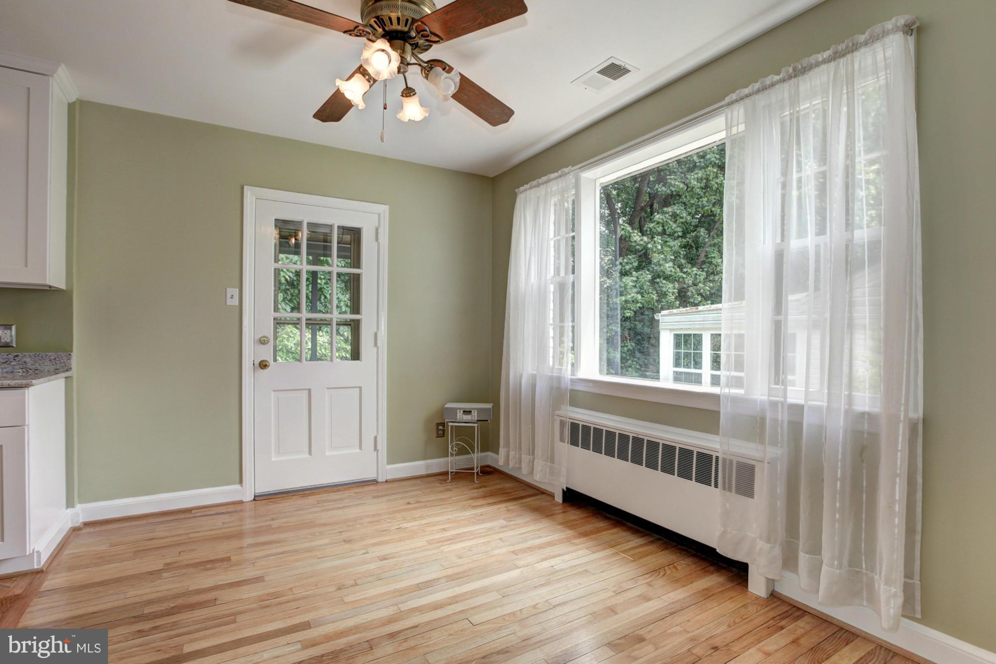 9015 Garland Avenue Silver Spring, MD 20901 - Photo 6 of 30 Dining Room