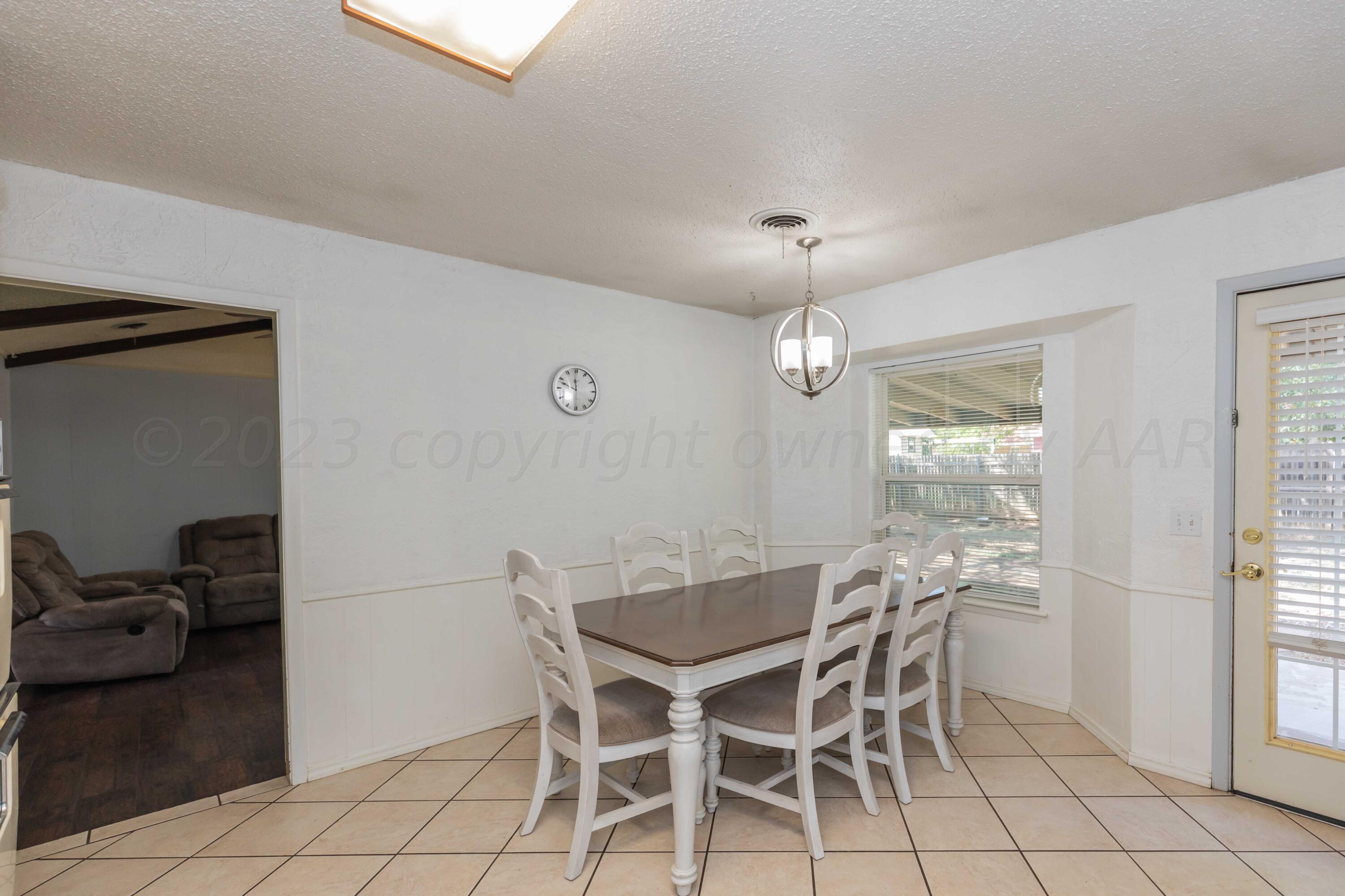 4004 Kingston Road Amarillo, TX 79109 - Photo 11 of 39 KITCHEN VIEW 4