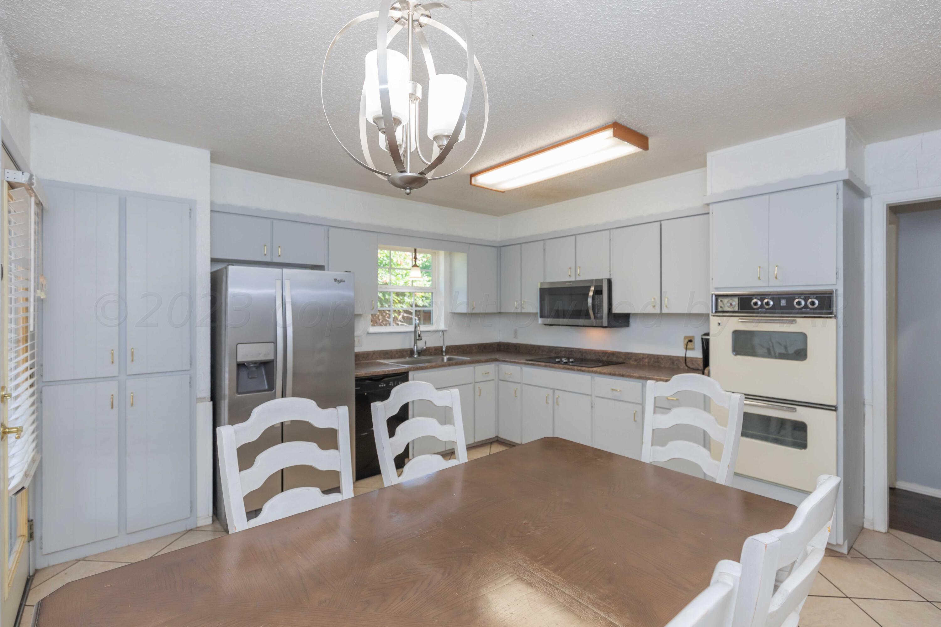 4004 Kingston Road Amarillo, TX 79109 - Photo 15 of 39 DINING VIEW 3
