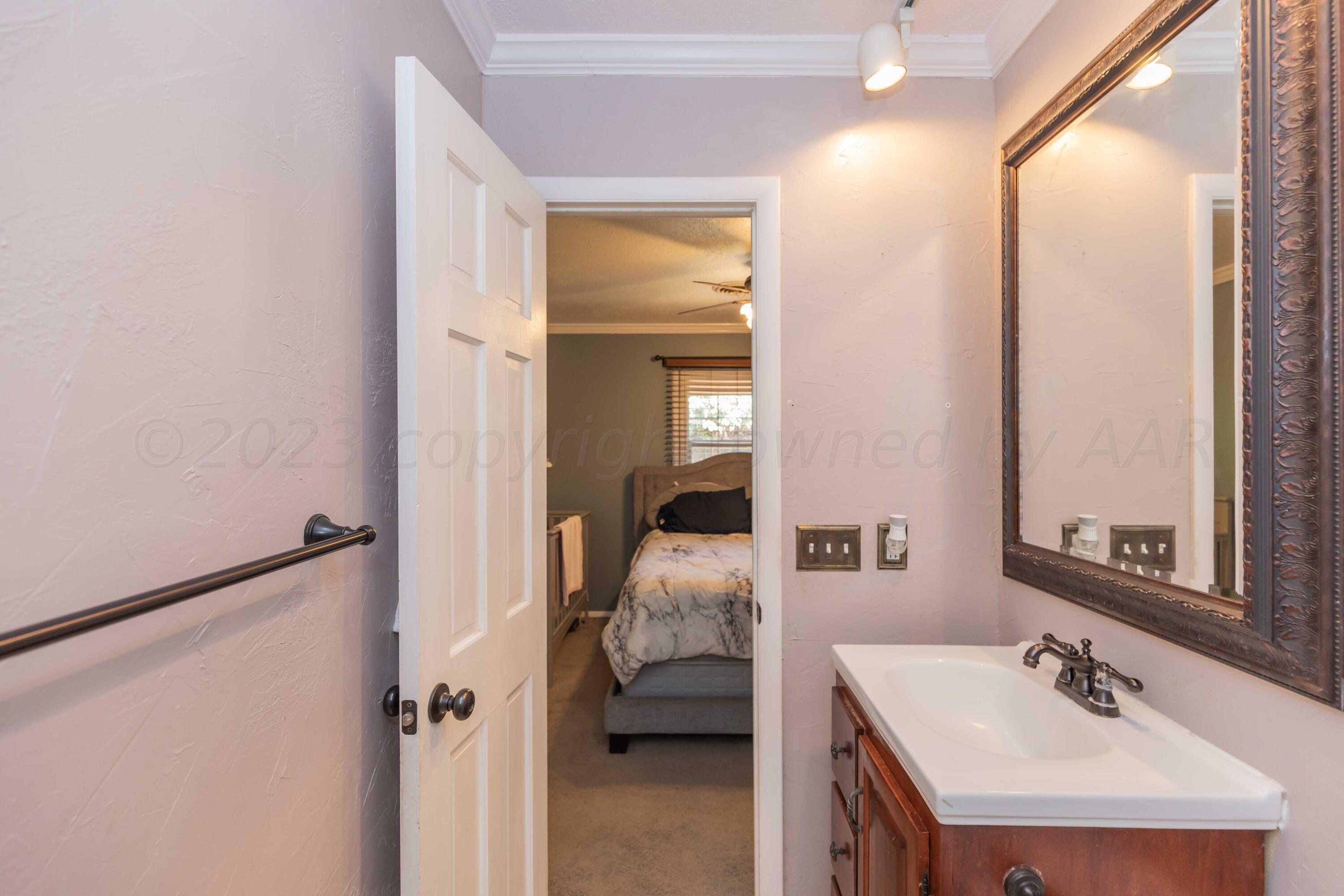 4004 Kingston Road Amarillo, TX 79109 - Photo 32 of 39 MASTER BATH VIEW 3