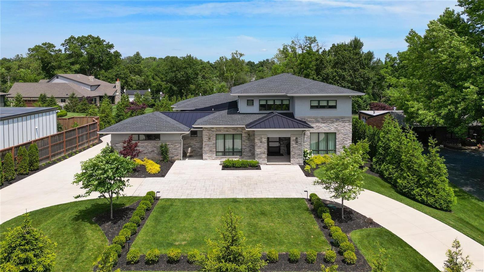 9147 Clayton Road Ladue, MO 63124 - Photo 1 of 48 Gallery Image 1