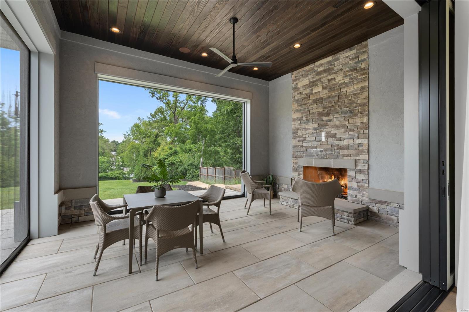 9147 Clayton Road Ladue, MO 63124 - Photo 13 of 48 Gallery Image 13