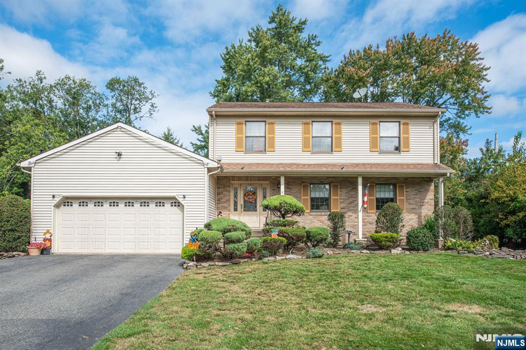 2 Rochambeau Road Pompton Plains, NJ 07444 - Photo 1 of 33 Gallery Image 1