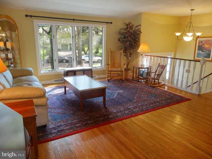 22 Houston Road Yardley, PA 19067 - Photo 2 of 22 Living Room