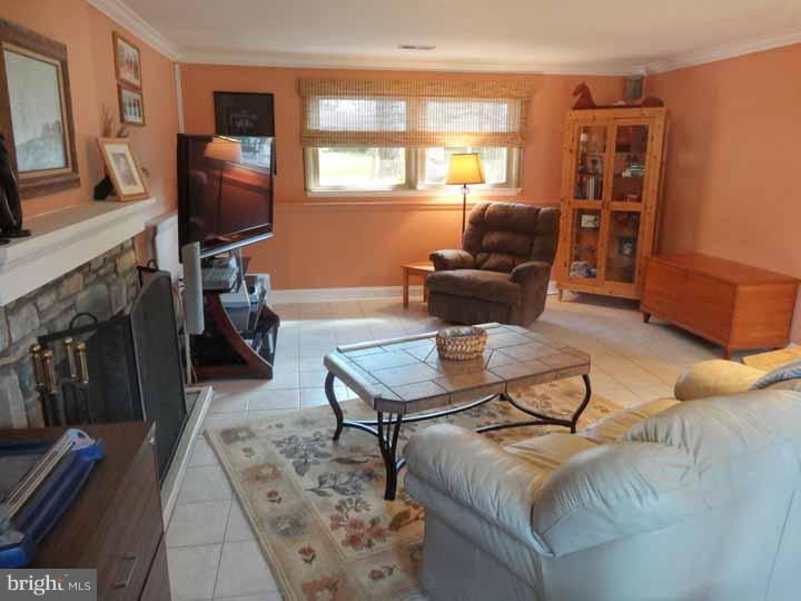 22 Houston Road Yardley, PA 19067 - Photo 13 of 22 Family Room