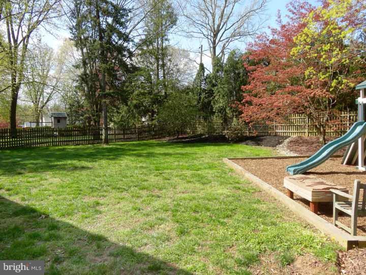 22 Houston Road Yardley, PA 19067 - Photo 18 of 22 Exterior Back