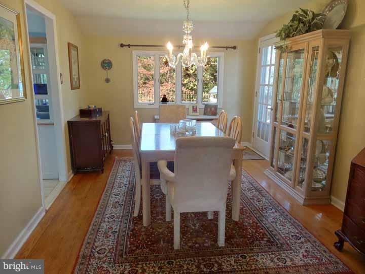 22 Houston Road Yardley, PA 19067 - Photo 4 of 22 Dining Room
