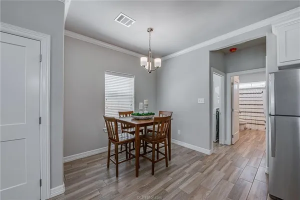 $3,200 | 404 Poplar Street, Unit A, College Station, TX 77840