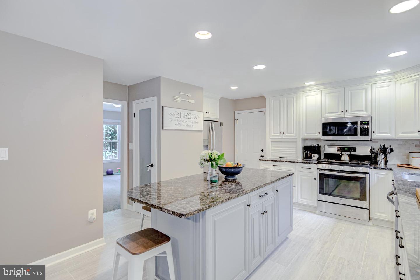 8047 Counselor Road Manassas, VA 20112 - Photo 11 of 72