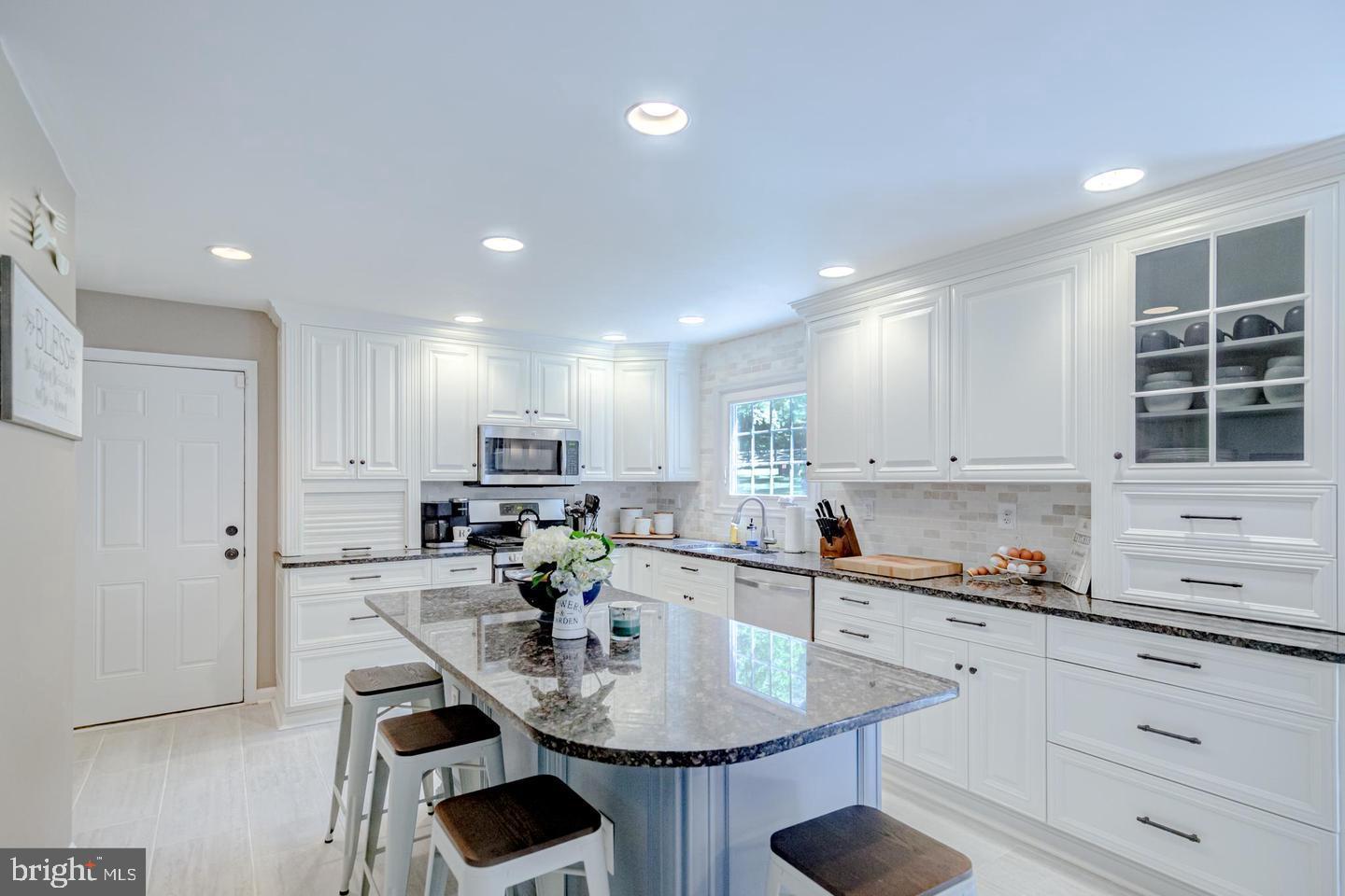 8047 Counselor Road Manassas, VA 20112 - Photo 13 of 72