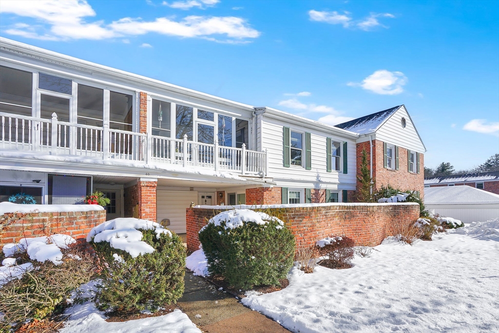 40 Halifax Court, Unit D Springfield, MA 01108 - Photo 2 of 34