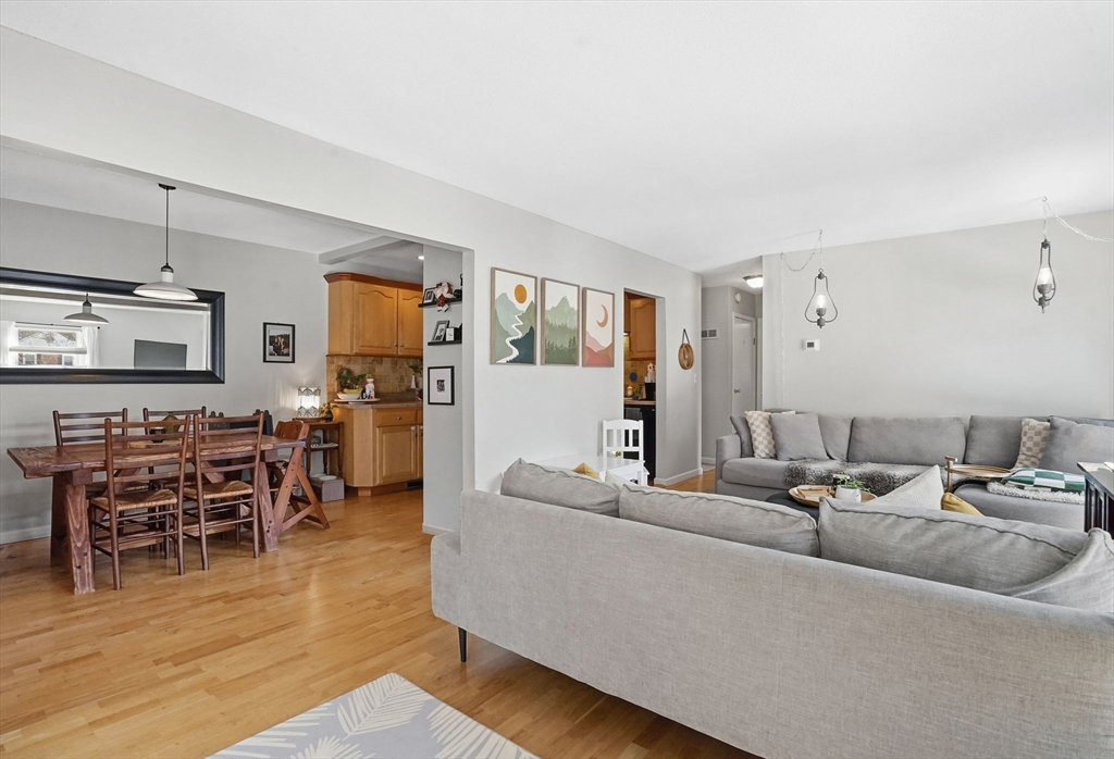 40 Halifax Court, Unit D Springfield, MA 01108 - Photo 23 of 34