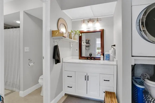 $289,900 | 40 Halifax Court, Unit D, Springfield, MA 01108