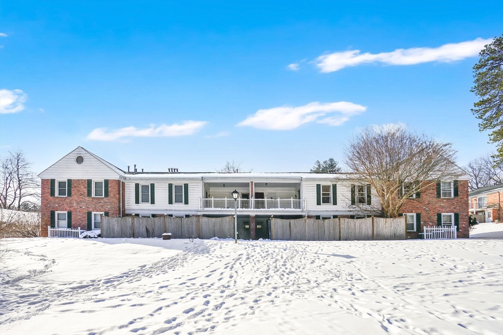 40 Halifax Court, Unit D Springfield, MA 01108 - Photo 5 of 34