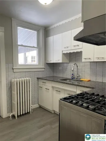 $1,995 | 221 East South Street, Allentown, PA 18109