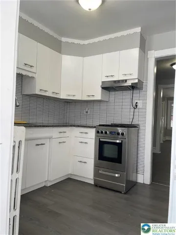 $1,995 | 221 East South Street, Allentown, PA 18109