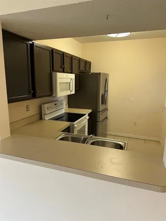 $1,950 | 6425 Cypressdale Drive, Unit 101, Riverview, FL 33578