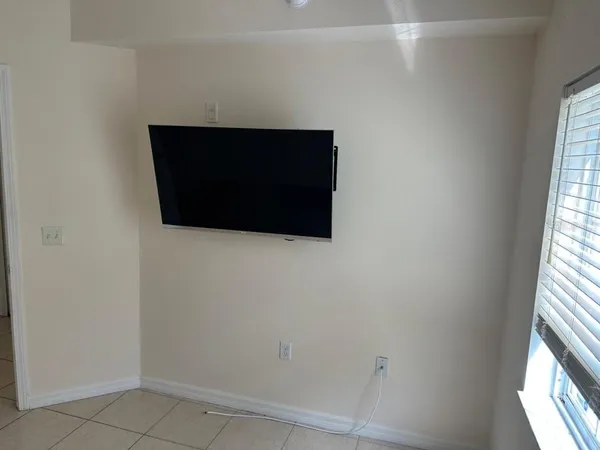 $1,950 | 6425 Cypressdale Drive, Unit 101, Riverview, FL 33578