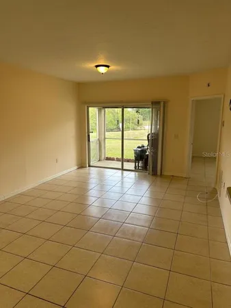 $1,950 | 6425 Cypressdale Drive, Unit 101, Riverview, FL 33578