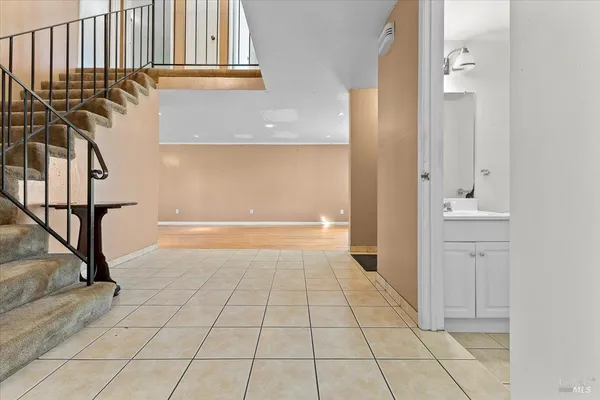 $899,000 | 800 McKillop Court, Petaluma, CA 94954