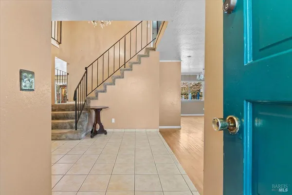 $899,000 | 800 McKillop Court, Petaluma, CA 94954