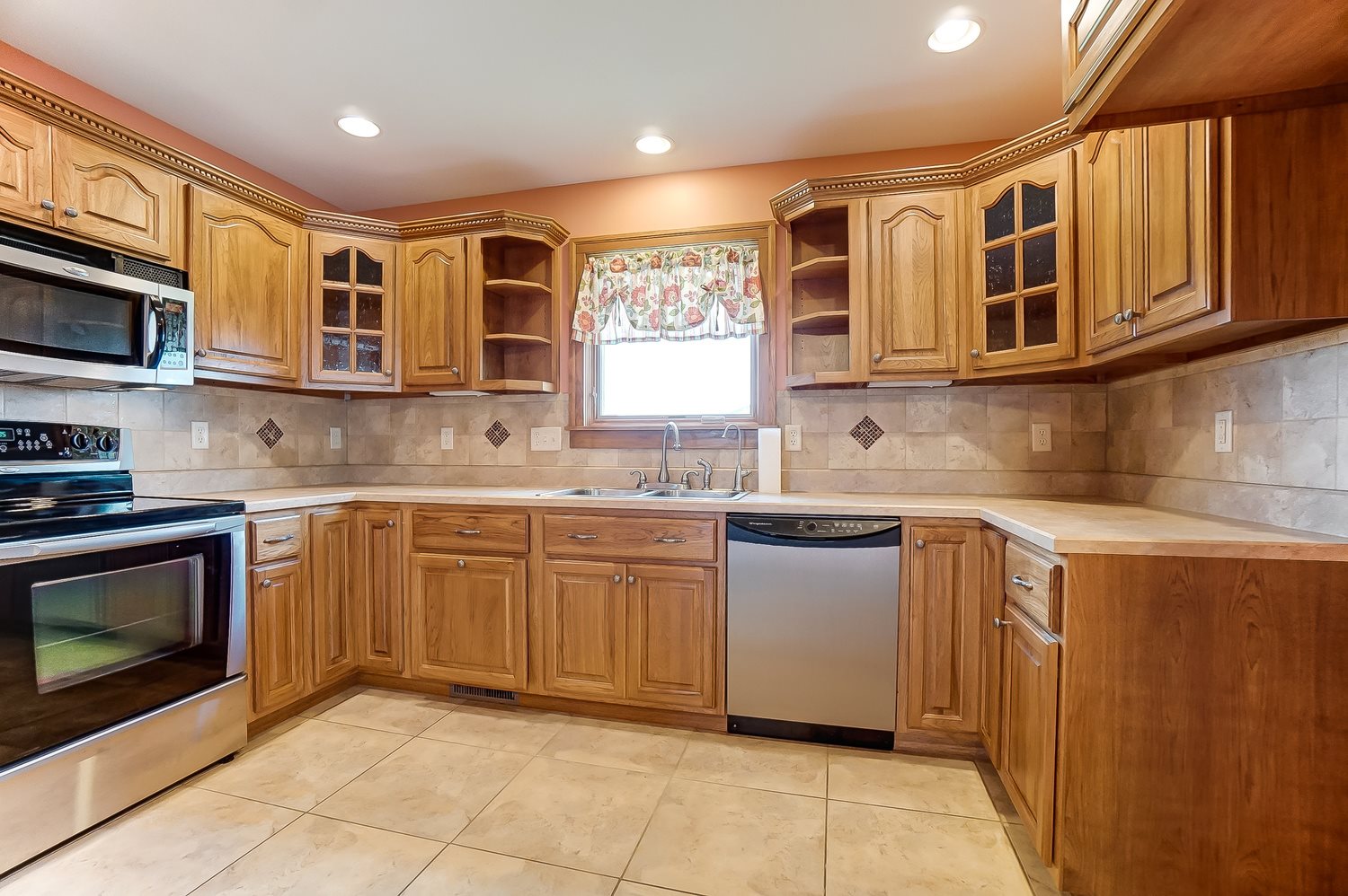12104 Hand Road Fort Wayne, IN 46818 - Photo 11 of 34 Gallery Image 11