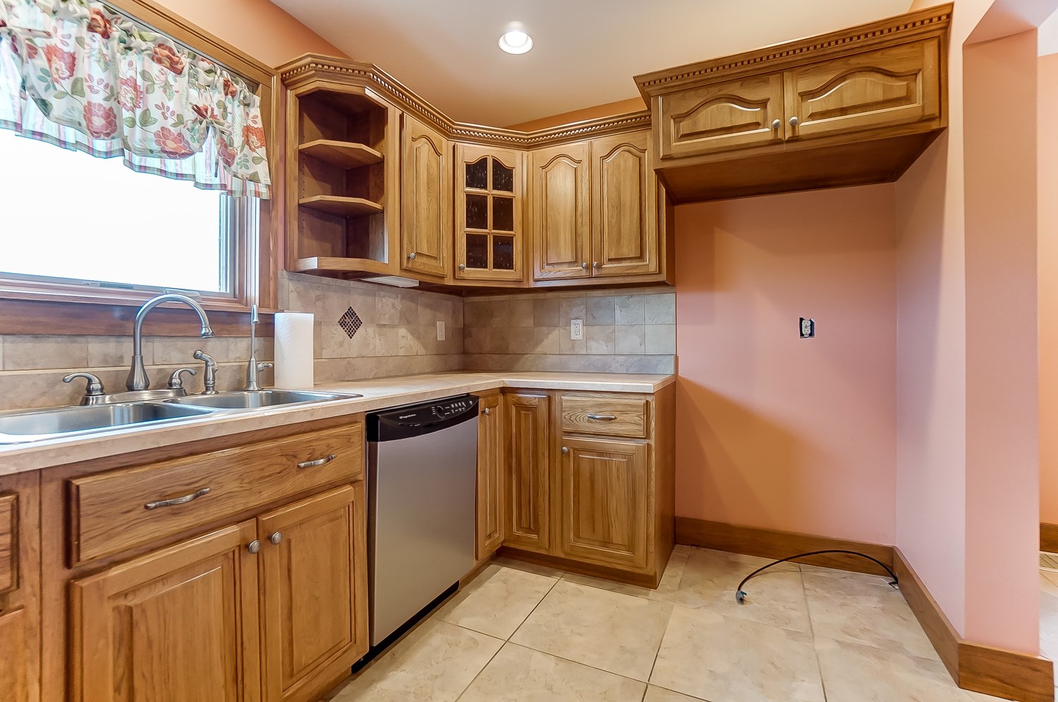 12104 Hand Road Fort Wayne, IN 46818 - Photo 13 of 34 Gallery Image 13
