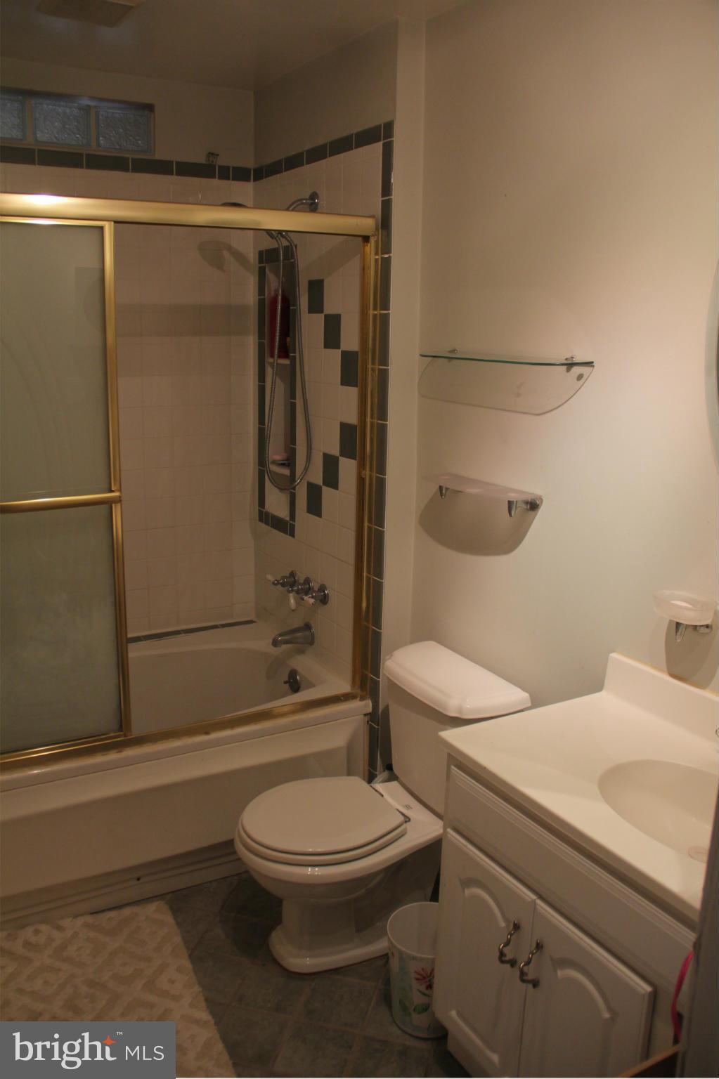 3002 Edgewood Road Kensington, MD 20895 - Photo 8 of 18 Bath
