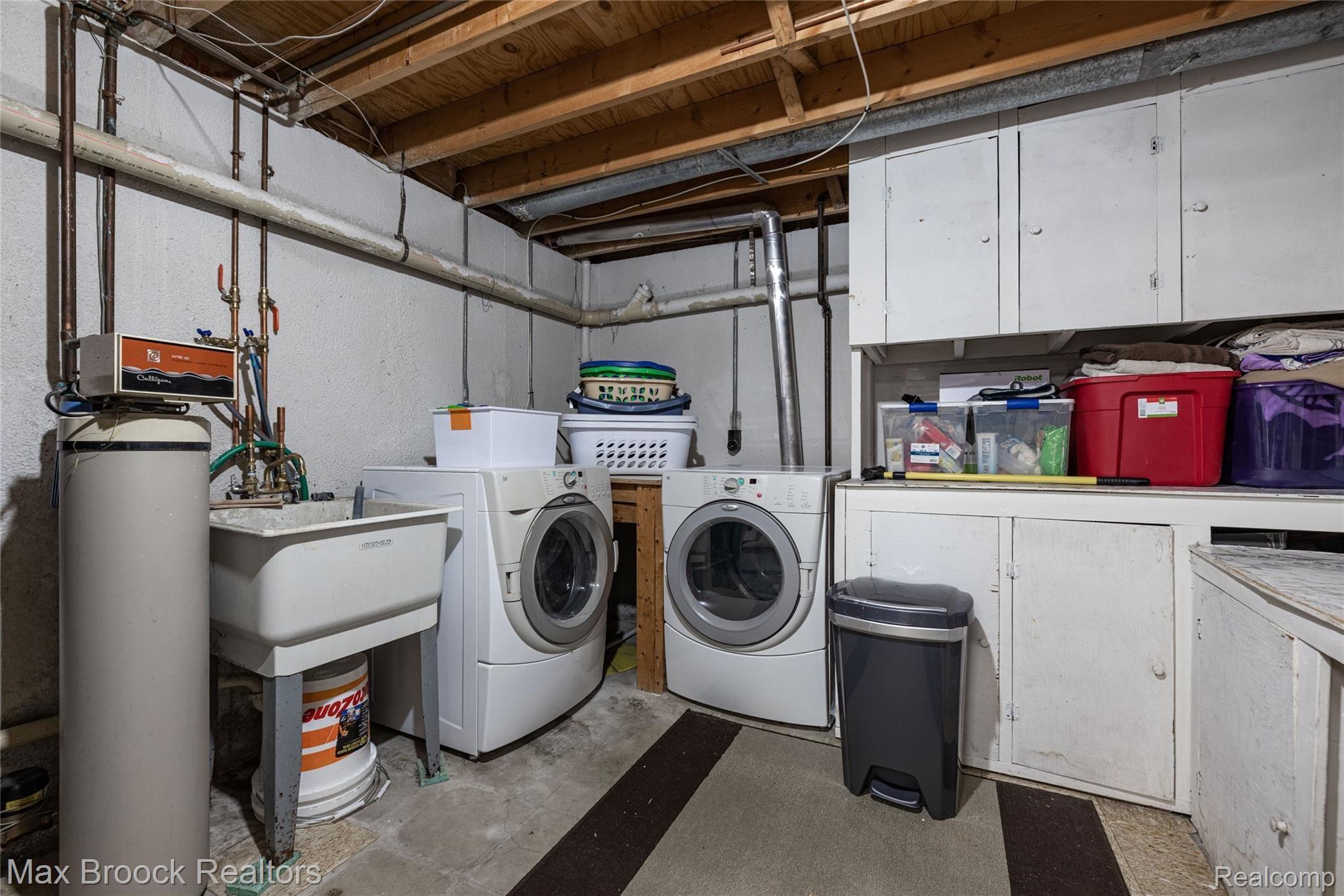 1330 Merry Road Waterford, MI 48328 - Photo 22 of 32 1330 Merry-3.jpg