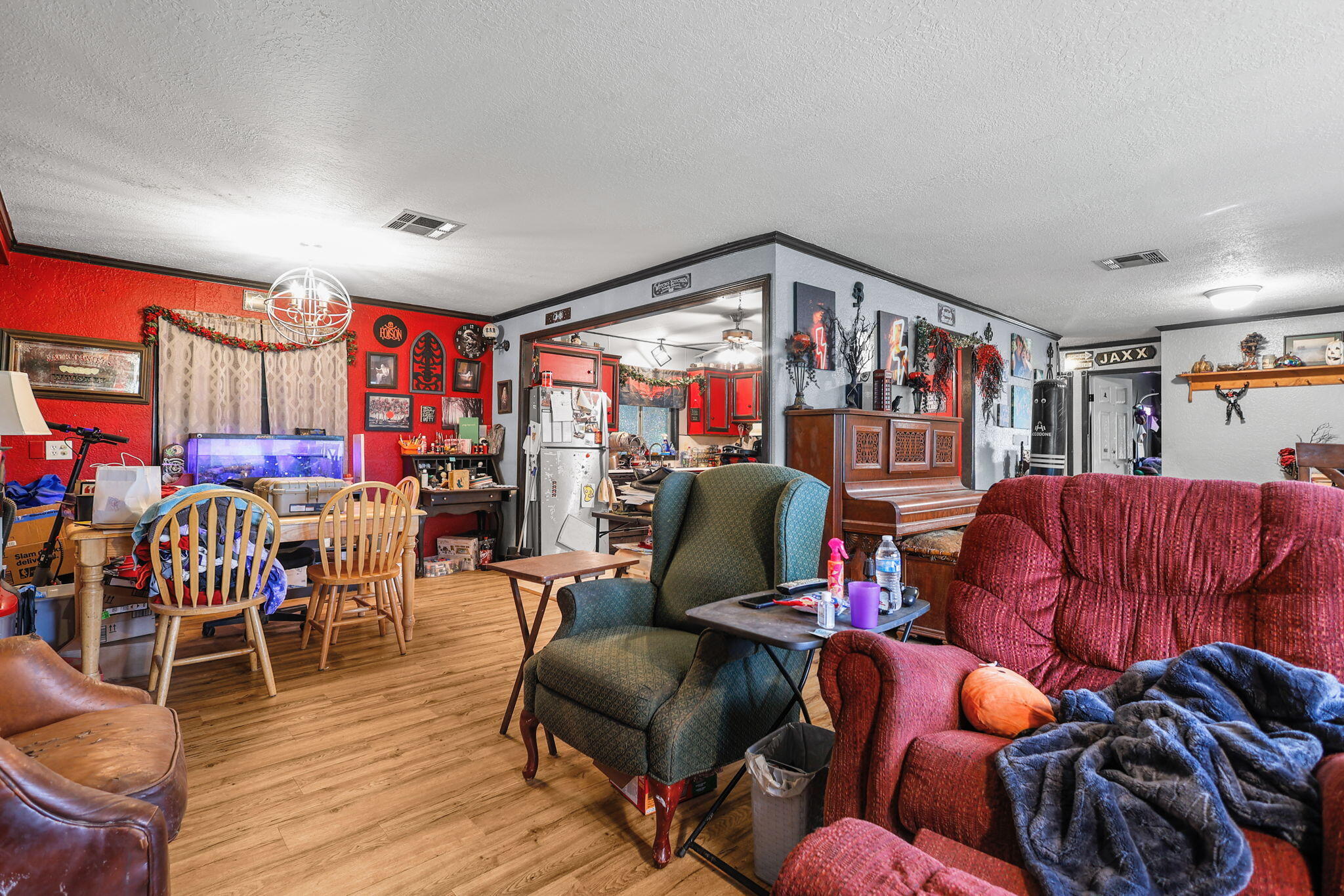 1800 Jason Way Redding, CA 96003 - Photo 7 of 26 20-web-or-mls-_K3A3806