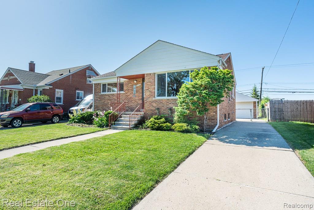 8272 Racine Road Warren, MI 48093 - Photo 36 of 46