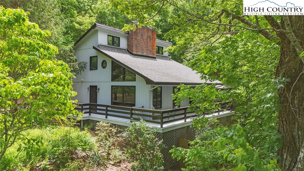 302 Walter Godbey Road West Jefferson, NC 28694 - Photo 1 of 32 Gallery Image 1
