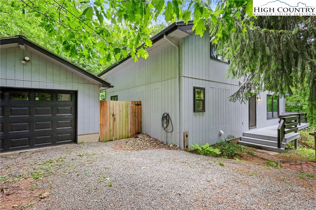 302 Walter Godbey Road West Jefferson, NC 28694 - Photo 31 of 32 Gallery Image 31