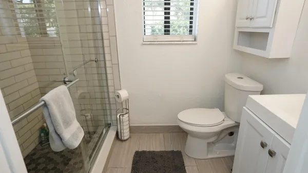 $3,200 | 100 Pelican Pointe Drive, Unit 103, Delray Beach, FL 33483