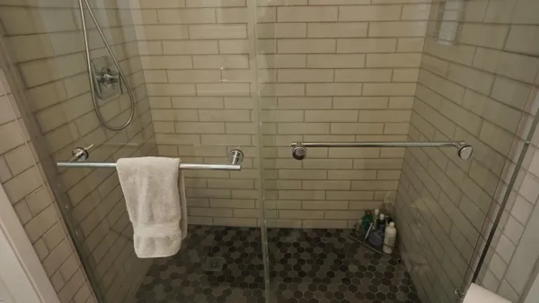 $3,200 | 100 Pelican Pointe Drive, Unit 103, Delray Beach, FL 33483