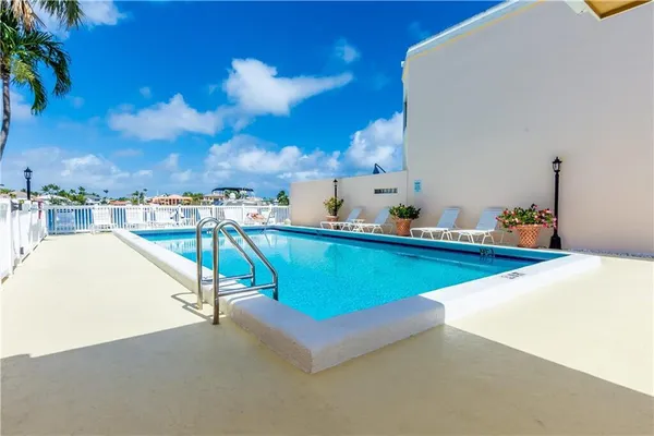 $3,200 | 100 Pelican Pointe Drive, Unit 103, Delray Beach, FL 33483