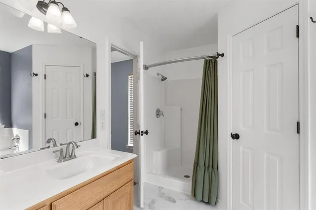 $249,900 | 26 Cherokee Trail, Iowa Park, TX 76367