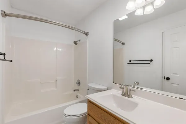 $249,900 | 26 Cherokee Trail, Iowa Park, TX 76367