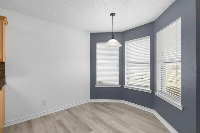 $249,900 | 26 Cherokee Trail, Iowa Park, TX 76367