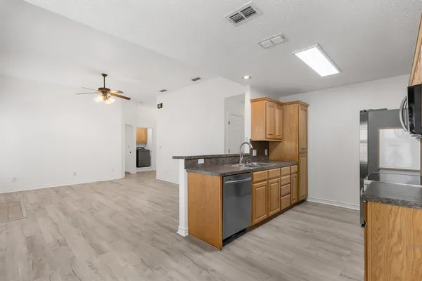 $249,900 | 26 Cherokee Trail, Iowa Park, TX 76367