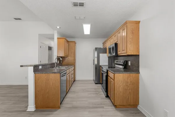 $249,900 | 26 Cherokee Trail, Iowa Park, TX 76367