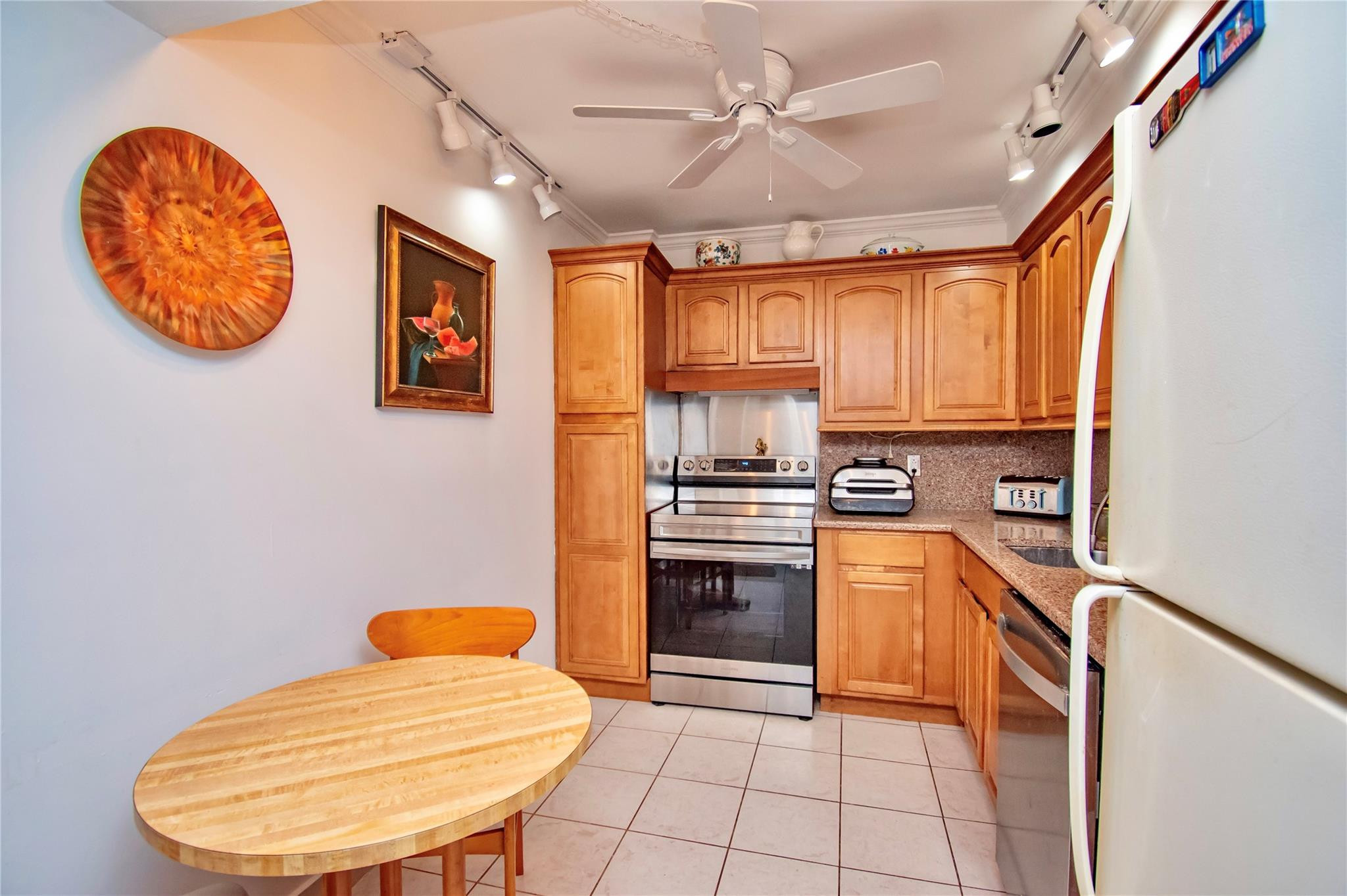 5280 Northwest 2nd Avenue, Unit 312 Boca Raton, FL 33487 - Photo 8 of 24 Photo 8