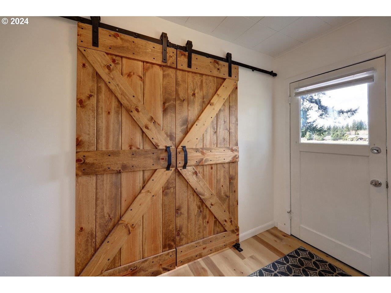 92464 Pilots Road Astoria, OR 97103 - Photo 13 of 45 Gallery Image 13