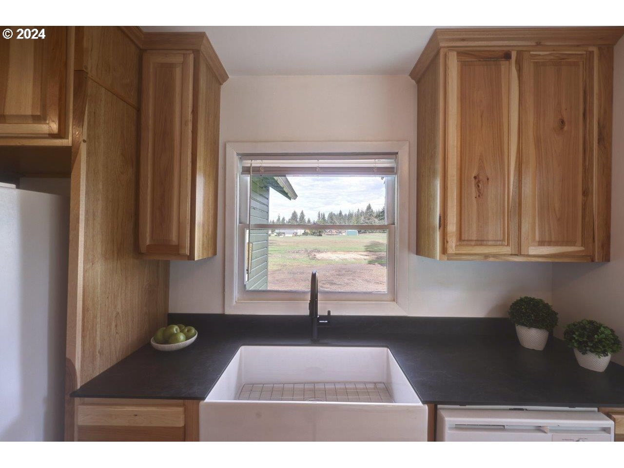 92464 Pilots Road Astoria, OR 97103 - Photo 16 of 45 Gallery Image 16