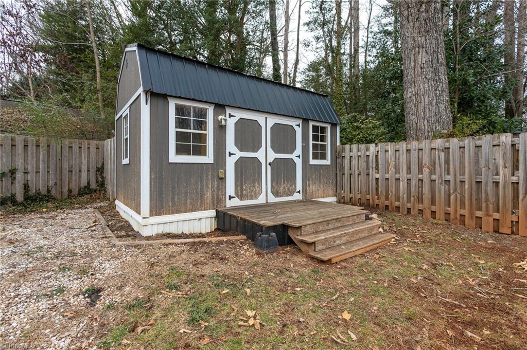 825 Whispering Wind Road Burlington, NC 27217 - Photo 37 of 40